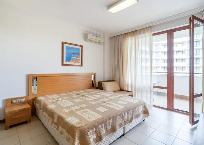 Apartment за гости затворен комплекс емералд Ravda