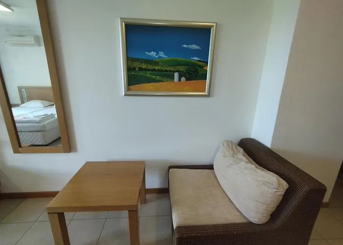 Apartment за гости затворен комплекс емералд