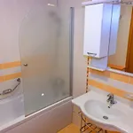 за гости затворен комплекс емералд * 拉夫达