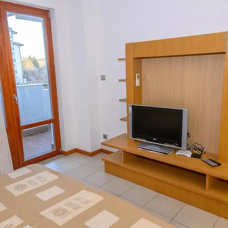 Апартамент за гости затворен комплекс