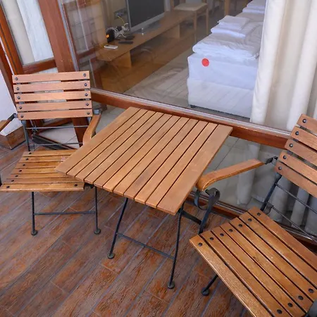 Апартамент за гости затворен комплекс Равда