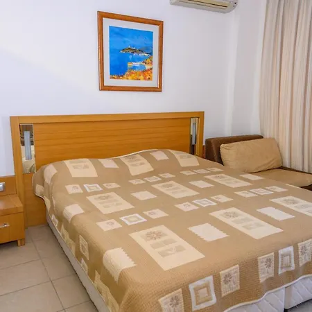 за гости затворен комплекс Апартамент