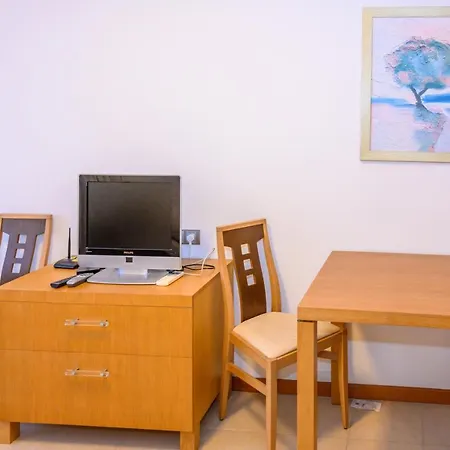 Апартамент за гости затворен комплекс Равда