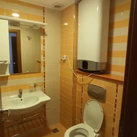 за гости затворен комплекс Апартамент Равда