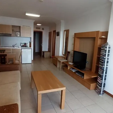 за гости затворен комплекс