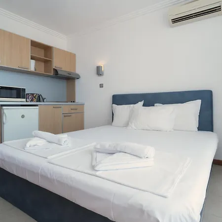 за гости затворен комплекс