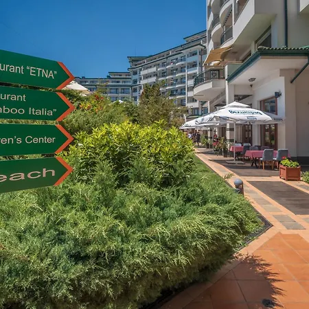 за гости затворен комплекс