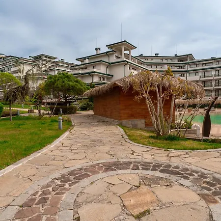 за гости затворен комплекс Равда