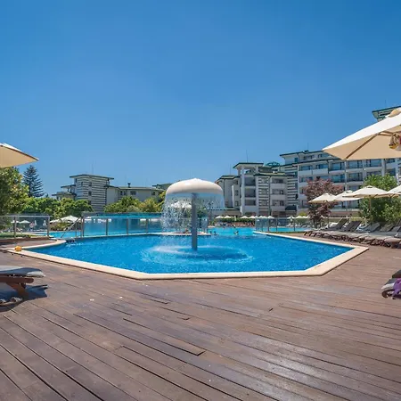 за гости затворен комплекс Апартамент