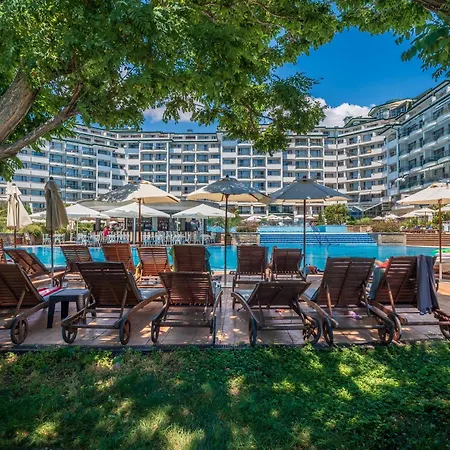 за гости затворен комплекс Апартамент *