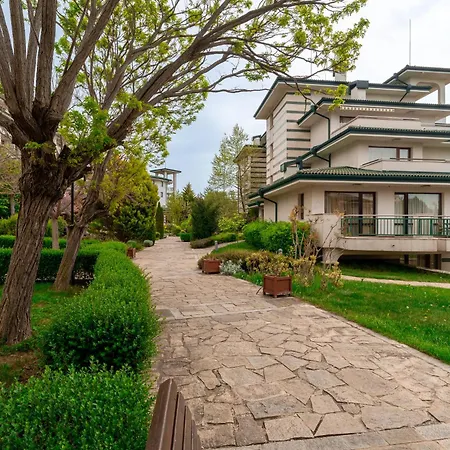 Апартамент за гости затворен комплекс