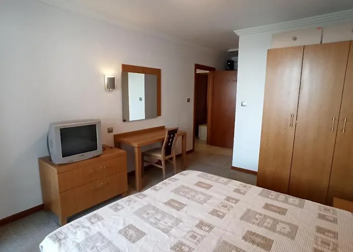 за гости затворен комплекс емералд Apartmán *