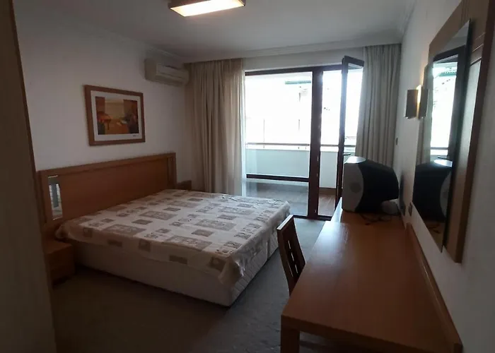 Apartmán за гости затворен комплекс емералд Ravda