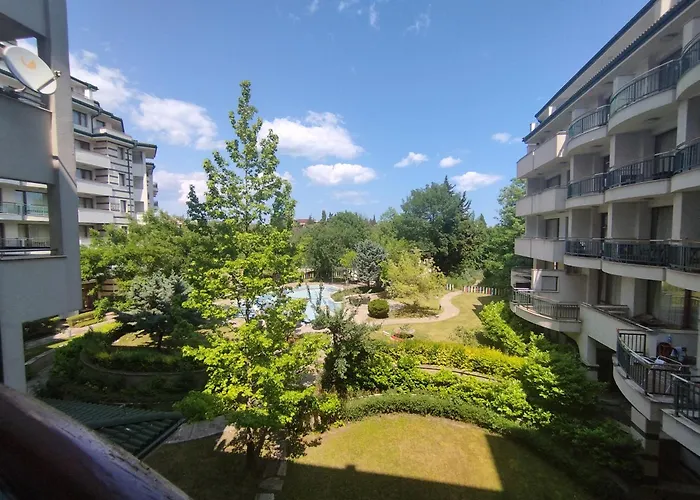 Apartmán за гости затворен комплекс емералд *